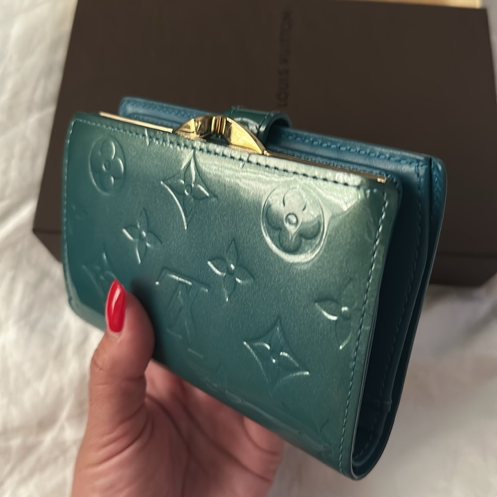 Louis Vuitton Vernis Leather French Wallet - Picture 11 of 16